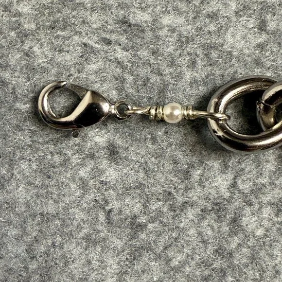 Vida Kush Juicy Heart Chain Necklace 18K Gold plated and Stainless Steel - Picture 3 of 5